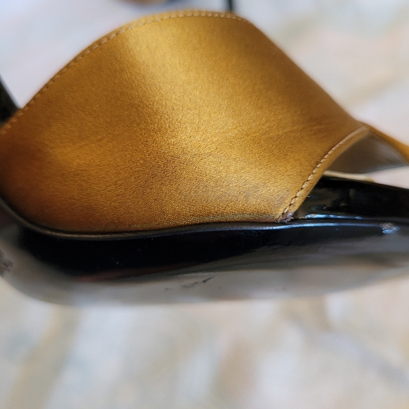 NEW YSL SAINT LAURENT BLACK & GOLD SIZE 37 HEELS - Picture 10 of 11